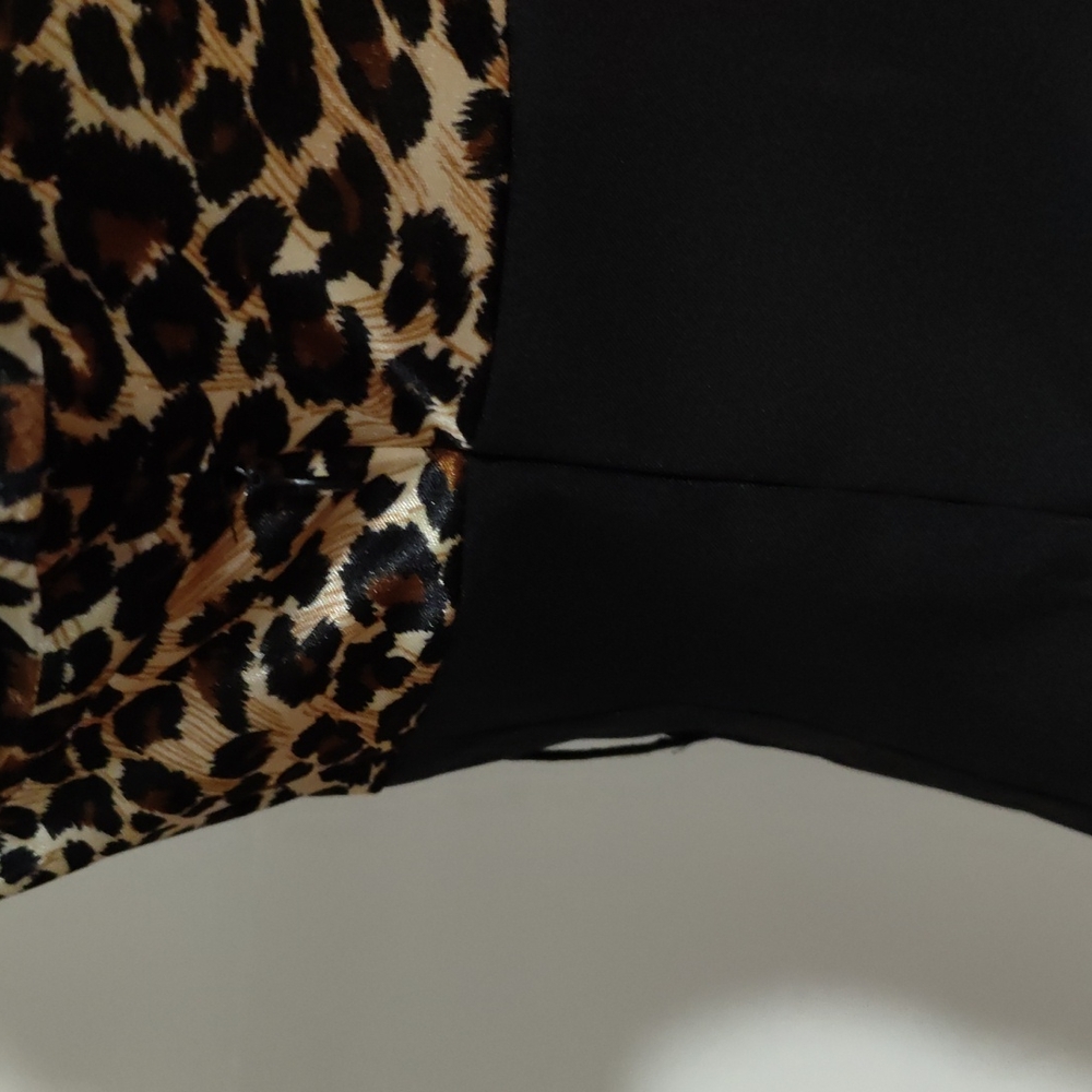 šLeopard Black Ruffle Dress - Picture 9 of 11